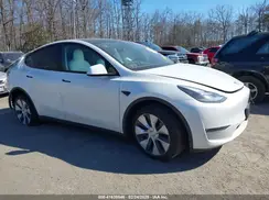 7SAYGDEE8PF662868 2023 TESLA MODEL Y