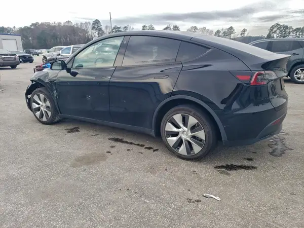 7SAYGDEE8PF663566 2023 TESLA MODEL Y - Image 2