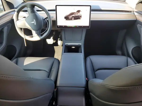 7SAYGDEE8PF672896 2023 TESLA MODEL Y - Image 8