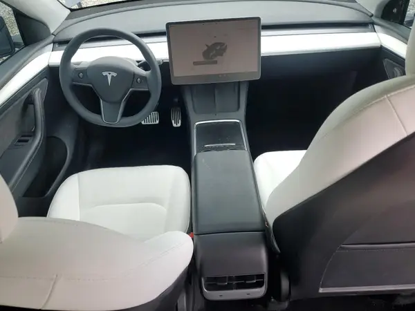 7SAYGDEE8PF674051 2023 TESLA MODEL Y - Image 8
