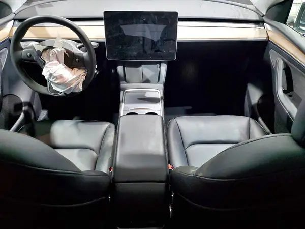 7SAYGDEE8PF684613 2023 TESLA MODEL Y - Image 8
