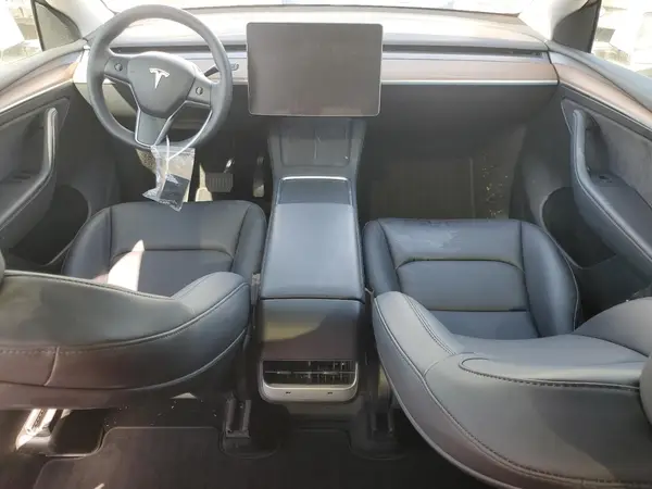7SAYGDEE8PF690282 2023 TESLA MODEL Y - Image 8