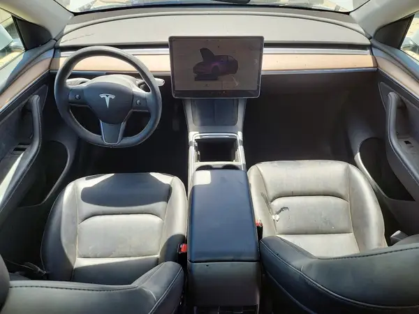 7SAYGDEE8PF690587 2023 TESLA MODEL Y - Image 8