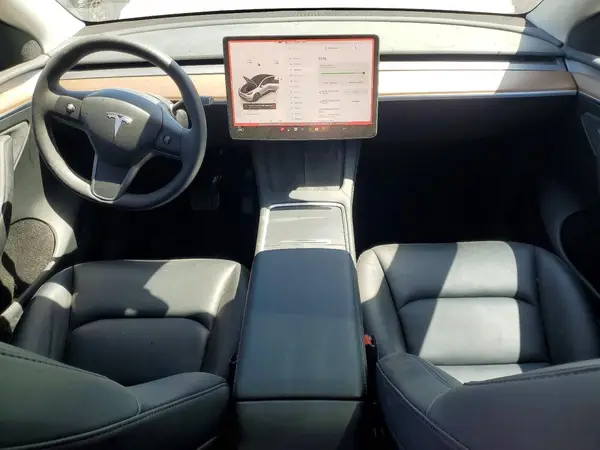 7SAYGDEE8PF690878 2023 TESLA MODEL Y - Image 8