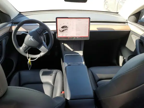 7SAYGDEE8PF692517 2023 TESLA MODEL Y - Image 8