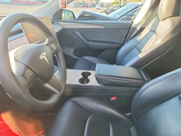 7SAYGDEE8PF695255 2023 TESLA MODEL Y - Image 8