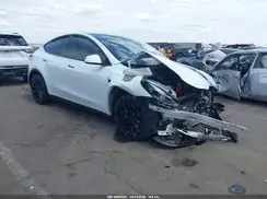 7SAYGDEE8PF697507 2023 TESLA MODEL Y