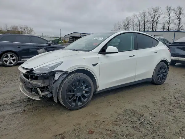 7SAYGDEE8PF697779 2023 TESLA MODEL Y - Image 1