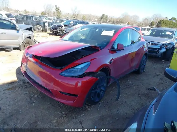 7SAYGDEE8PF709459 2023 TESLA MODEL Y - Image 2