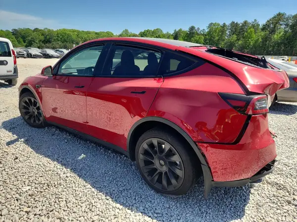 7SAYGDEE8PF743949 2023 TESLA MODEL Y - Image 2