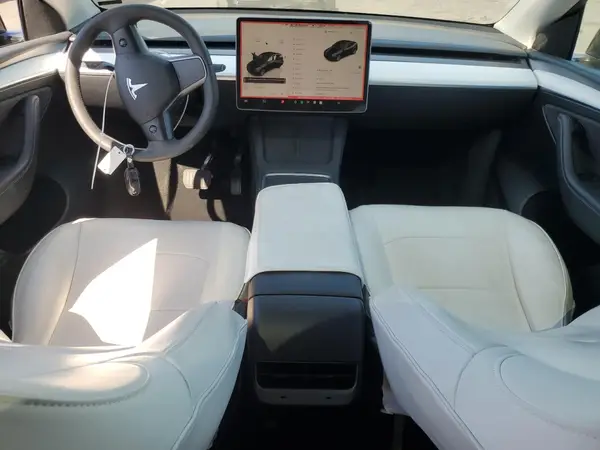 7SAYGDEE8PF744132 2023 TESLA MODEL Y - Image 8