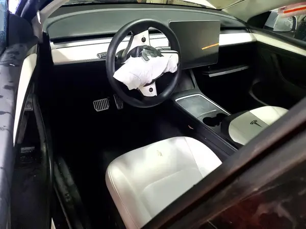 7SAYGDEE8PF746737 2023 TESLA MODEL Y - Image 8