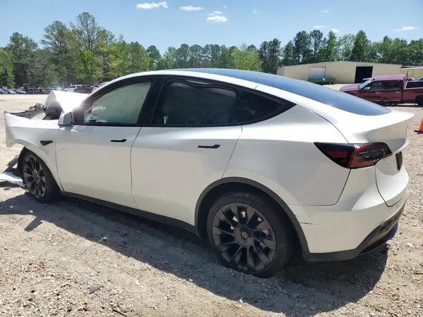 7SAYGDEE8PF748262 2023 TESLA MODEL Y - Image 2