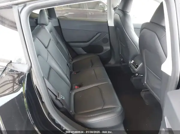 7SAYGDEE8PF755759 2023 TESLA MODEL Y - Image 8