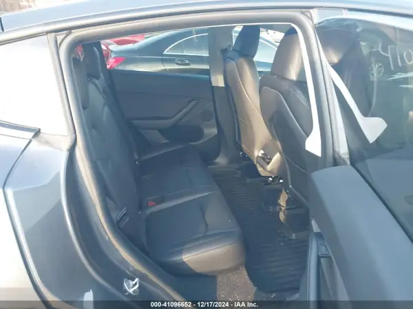 7SAYGDEE8PF758838 2023 TESLA MODEL Y - Image 8