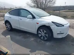 7SAYGDEE8PF760069 2023 TESLA MODEL Y