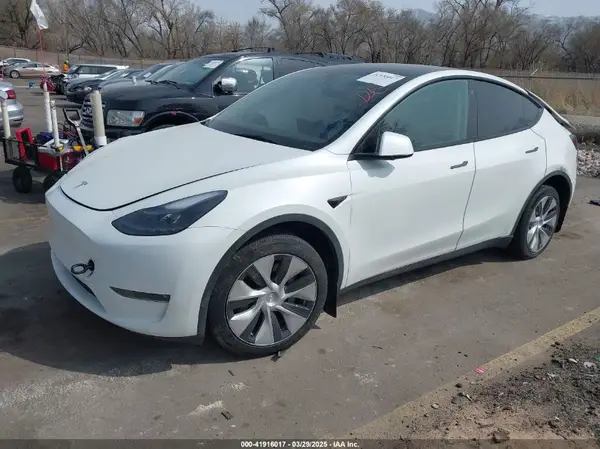 7SAYGDEE8PF760069 2023 TESLA MODEL Y - Image 2