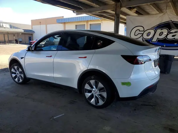7SAYGDEE8PF760363 2023 TESLA MODEL Y - Image 2