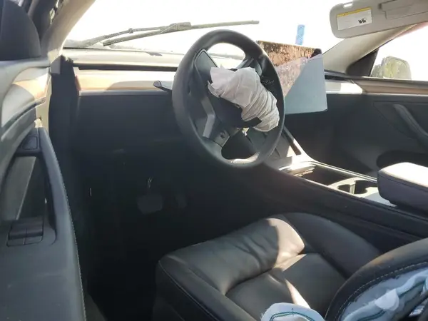 7SAYGDEE8PF764557 2023 TESLA MODEL Y - Image 8