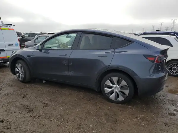 7SAYGDEE8PF773128 2023 TESLA MODEL Y - Image 2
