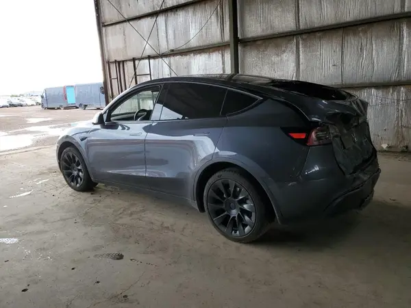 7SAYGDEE8PF777227 2023 TESLA MODEL Y - Image 2