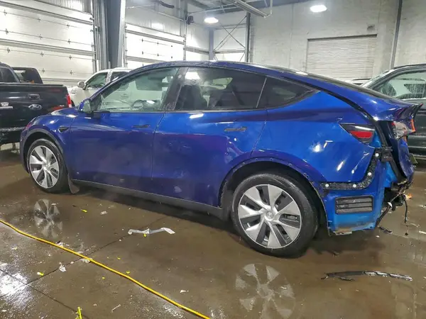 7SAYGDEE8PF786042 2023 TESLA MODEL Y - Image 2