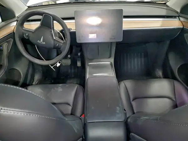 7SAYGDEE8PF792553 2023 TESLA MODEL Y - Image 8