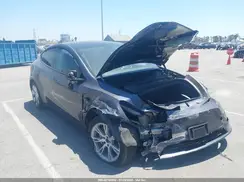 7SAYGDEE8PF808816 2023 TESLA MODEL Y