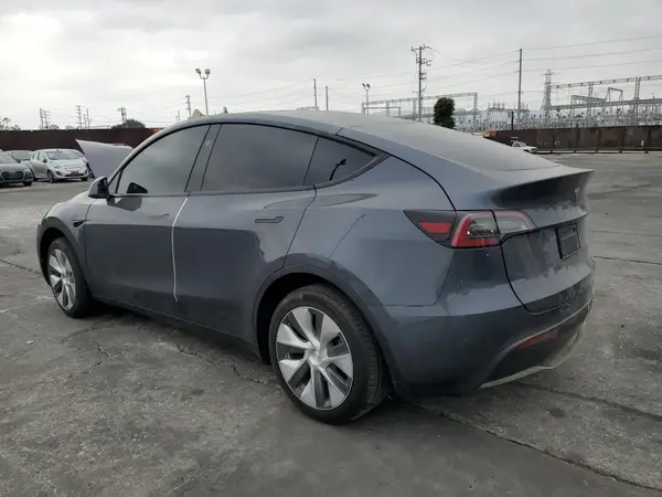7SAYGDEE8PF809111 2023 TESLA MODEL Y - Image 2