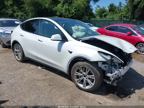 7SAYGDEE8PF809819 2023 TESLA MODEL Y - Image 1