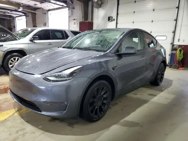 7SAYGDEE8PF814874 2023 TESLA MODEL Y - Image 1