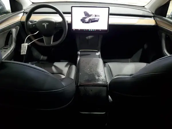 7SAYGDEE8PF814874 2023 TESLA MODEL Y - Image 8