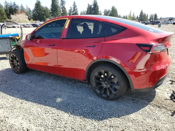 7SAYGDEE8PF815460 2023 TESLA MODEL Y - Image 2