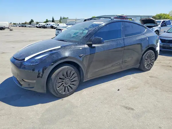 7SAYGDEE8PF816799 2023 TESLA MODEL Y - Image 1