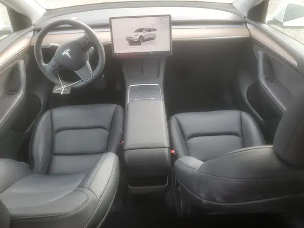 7SAYGDEE8PF817080 2023 TESLA MODEL Y - Image 8