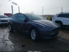 7SAYGDEE8PF823042 2023 TESLA MODEL Y