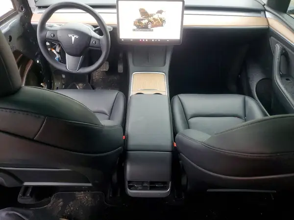 7SAYGDEE8PF833957 2023 TESLA MODEL Y - Image 8