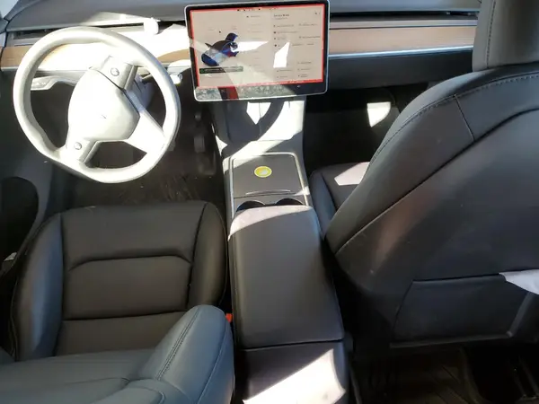 7SAYGDEE8PF835434 2023 TESLA MODEL Y - Image 8