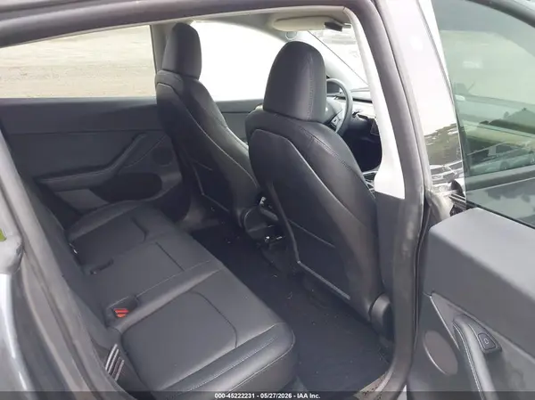 7SAYGDEE8PF845638 2023 TESLA MODEL Y - Image 8