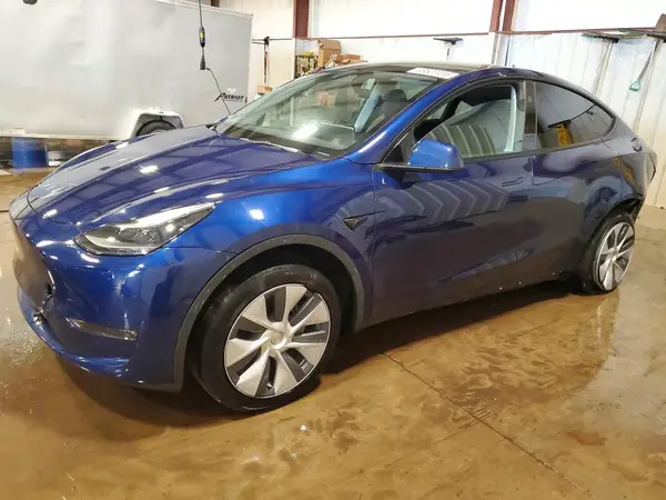 7SAYGDEE8PF847003 2023 TESLA MODEL Y - Image 1