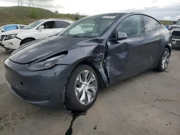 7SAYGDEE8PF847454 2023 TESLA MODEL Y - Image 1