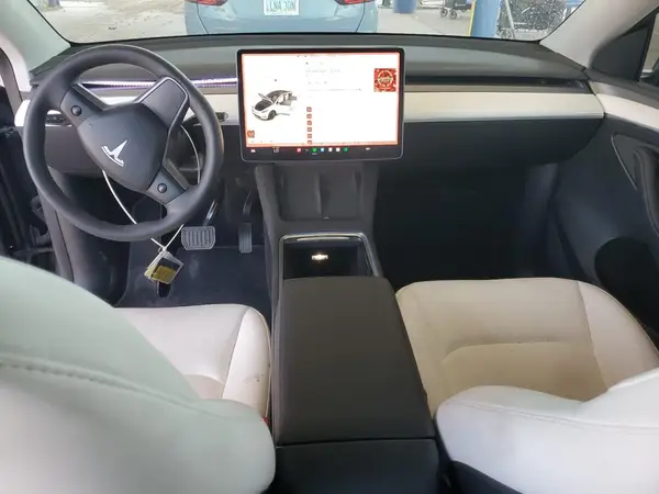 7SAYGDEE8PF858678 2023 TESLA MODEL Y - Image 8