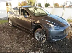 7SAYGDEE8PF861550 2023 TESLA MODEL Y
