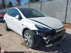7SAYGDEE8PF865808 2023 TESLA MODEL Y