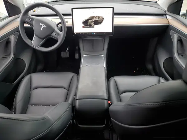 7SAYGDEE8PF867588 2023 TESLA MODEL Y - Image 8