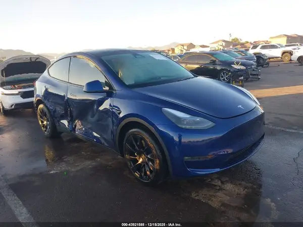 7SAYGDEE8PF879286 2023 TESLA MODEL Y - Image 1