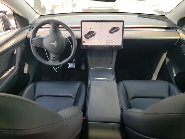 7SAYGDEE8PF880700 2023 TESLA MODEL Y - Image 8
