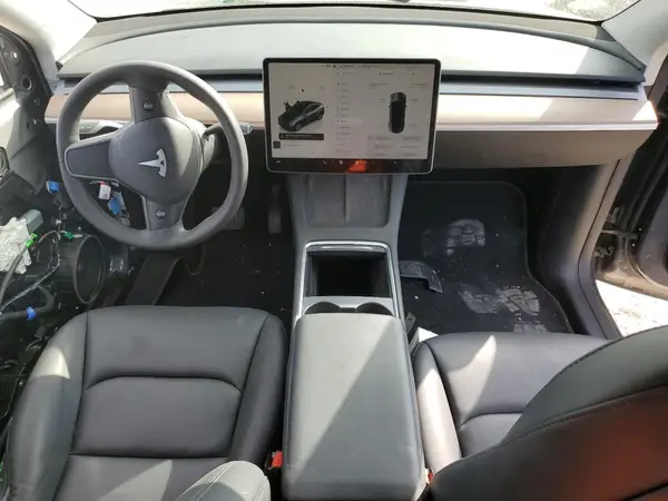 7SAYGDEE8PF882298 2023 TESLA MODEL Y - Image 8