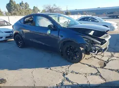 7SAYGDEE8PF886335 2023 TESLA MODEL Y