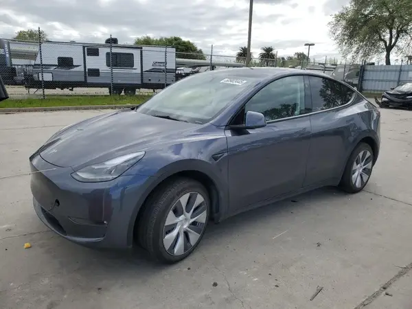 7SAYGDEE8PF899389 2023 TESLA MODEL Y - Image 1